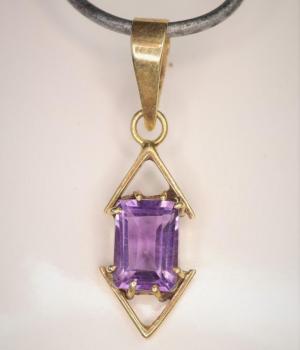 Amathyst Pendent